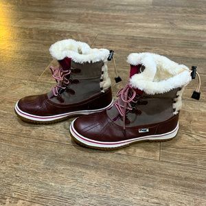 Brand new Pajar Canada snow boots